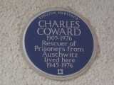 [Blue plaque for Charles Coward 06/10/2003 - &copy; 2003 Graham Johnson.]